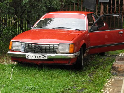 Opel Monza электро - вид снаружи
